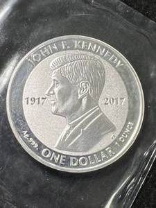 1 TROY OZ .999 FINE SILVER 2017 JFK ROUND