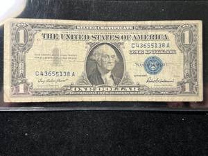1957 US BLUE SEAL $1 SILVER CERTIFICATE