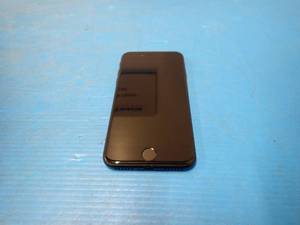 lot 18 image: Apple&nbspiPhone SE (2020) A2275  64GB of storage  Cellular Carrier Unlocked  Includes Charging Cable  Light scratches on screen