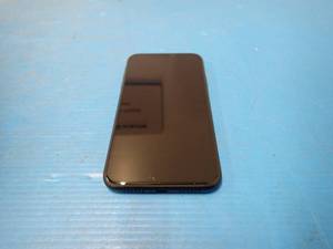 lot 25 image: Apple&nbspIphone Xr A1984  64GB of storage  Cellular Carrier Unlocked  Includes Charging Cable 