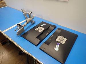 lot 74 image: Dual Monitor Stand with x2 Dell&nbspP2317H Monitors  Monitors have 23 screen with 1920 x 1080 HD Resolution  Includes power cables 