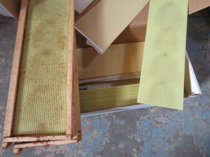 Wax & Plastic Foundations, Frames