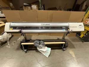 lot 5 image: Roland VP-540I VersaCamm Plotter