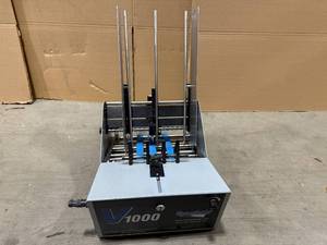 lot 13 image: Streamfeeder V1000