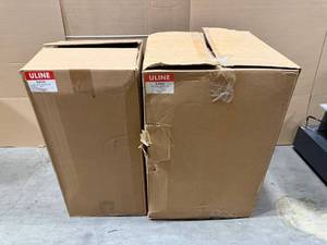 lot 40 image: Uline Mailing Tubes