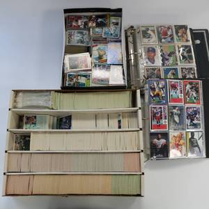 lot 50 image: Large Vintage Sports Trading Card Lot