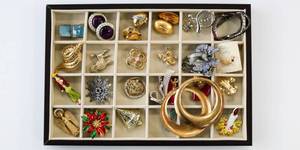 lot 30 image: Costume Jewelry Lot of Cufflinks, Bracelets and Earrings