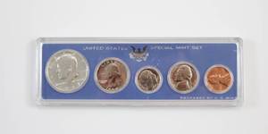 lot 72 image: United States Special Mint Set