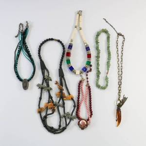 lot 75 image: Costume Jewelry Necklace Lot of 6