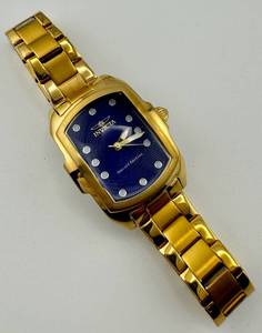 lot 129 image: Ladies Invicta Lupah Special Edition Wristwatch Quartz w Box 30mm Case
