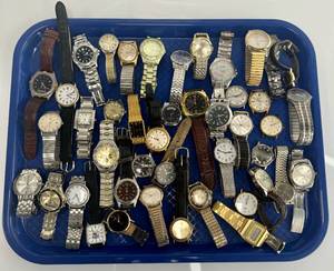lot 161 image: Mens Wristwatch Lot Vintage & Modern Parts Repair AS IS