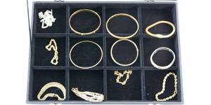 lot 155 image: Costume Jewelry Bracelets & Cuffs Lot of 12