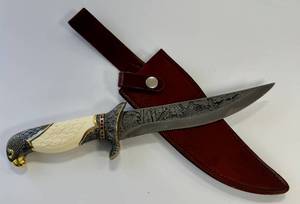 lot 227 image: Eagle Carved Handle Knife