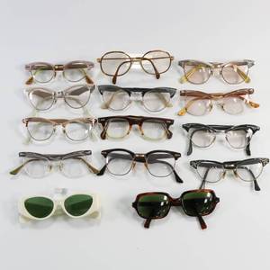 lot 60 image: Vintage Sunglasses Lot of 14