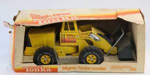 lot 254 image: Tonka - Mighty Tonka Loader