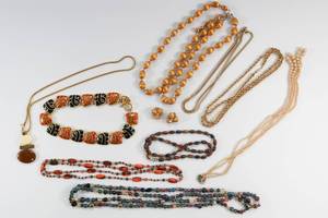 lot 270 image: Costume Jewelry Necklace & Earring Lot