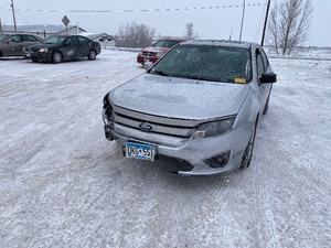 lot 4 image: Halted - Please contact affiliate - 2011 Ford Fusion