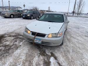 lot 24 image: 2001 Toyota Camry