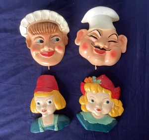 lot 1 image: Group of 4 Vintage Chalkware Wall Plaques