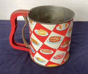 lot 5 image: Vintage Androck Hand-i-Sift Flour Sifter