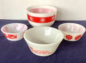 lot 8 image: Group of 4 Red  White Fire King Bowls