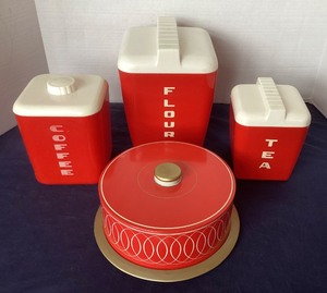 lot 12 image: Vintage Kitchen Group #2