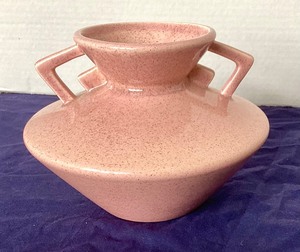 lot 23 image: Red Wing Craftsman Mission Vase