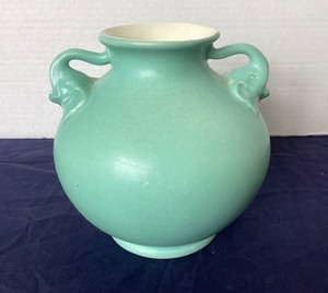 lot 41 image: Red Wing Green Elephant Handles Vase