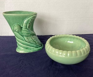 lot 42 image: Pair of Green Pots #1