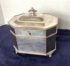 lot 82 image: Antique Sheffield Silver Tea Caddy