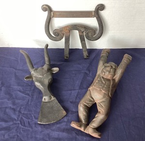 lot 138 image: Antique Cast Iron Bootjacks and Bootscaper