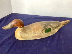 lot 142 image: Antique Pintail Duck Decoy