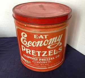 lot 218 image: Large Vintage Economy Pretzel Tin