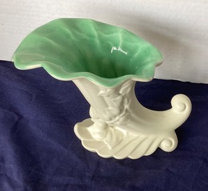 lot 223 image: Red Wing and McCoy Cornucopia Vases