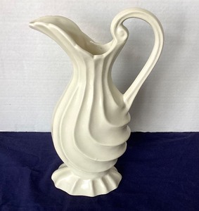 lot 229 image: Red Wing Pottery Ewer