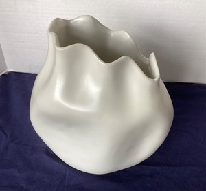 lot 235 image: Modern Folded Bag Pottery Vase