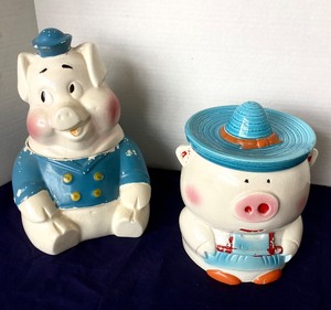 lot 245 image: Pair of Pig Cookie Jars