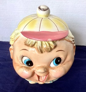 lot 250 image: Happy Baseball Boy Cookie Jar