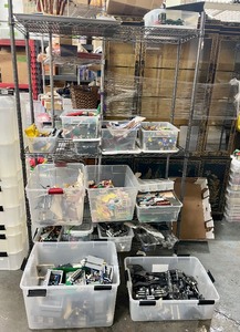 lot 8 image: Amazing LEGO Estate Lot - Many Higher End Sets