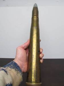 lot 33 image: Large Original WW2 era Dummy Artillery Shell