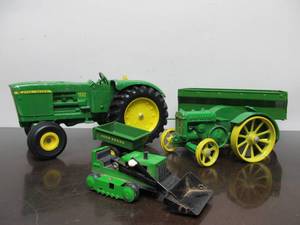 lot 55 image: Group of JOHN DEERE Cast Metal Diecast Tractors & Farm Implements