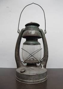 lot 59 image: Vintage Embury No. 2 AIR PILOT Lantern