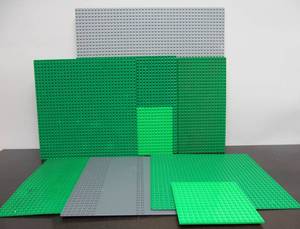 lot 69 image: Lot of Genuine LEGO Platforms  Baseplates