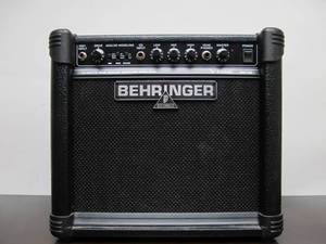 lot 124 image: Working BEHRINGER Model 8G20B4 Guitar Amplifier 