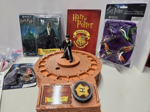 lot 179 image: Lot of Brand New etc HARRY POTTER Items