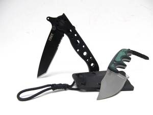 lot 193 image: New or Like-New CRKT Fixed Blad & Folding Knives