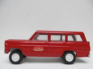 lot 202 image: Very Nice Condition Vintage TONKA Red Jeep Wagoneer