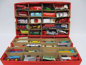 lot 207 image: 2 Trays of Old Vintage MATCHBOX Lesney Diecast Vehicles