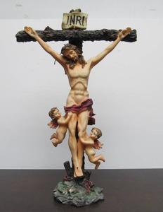 lot 82 image: Large Ornate Crucifix Sculpture - LIU 2000