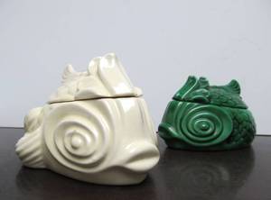 lot 214 image: Pair of Vintage 1950s era RED WING Art Pottery Fish Jars